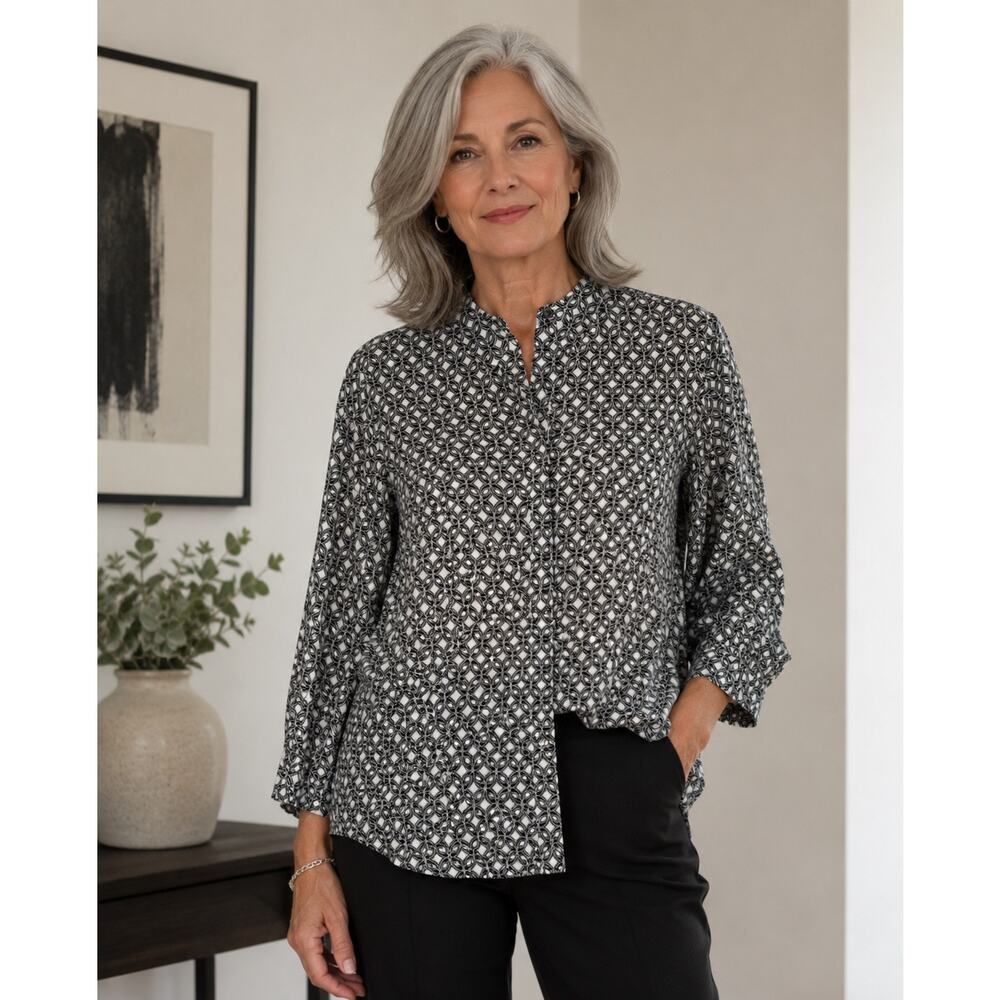 Chicos No Iron Black White Geometric Button Front Shirt Womens 3 US XL 16/18